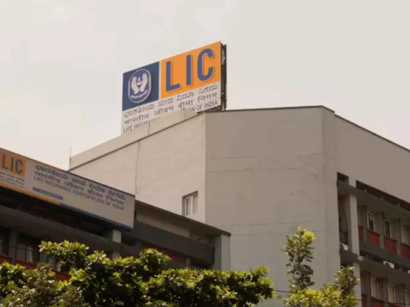 Draft LIC IPO prospectus to be filed by next week: Dipam secretary
